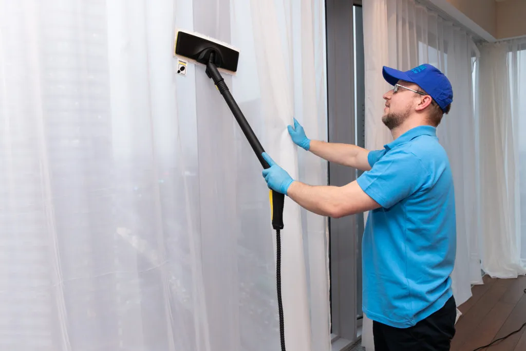 تنظيف الستائر